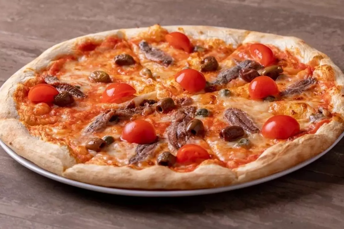 Leia mais sobre o artigo Pizza de sardinha essa é uma das receitas que mais amo preparar