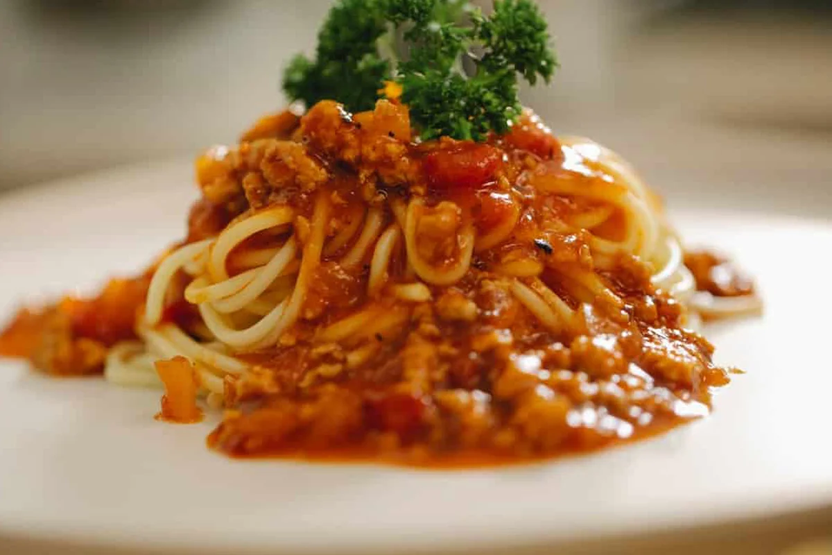 Você está visualizando atualmente Espaguete à bolonhesa essa receita você precisa experimentar