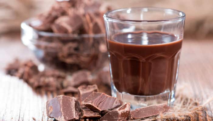 Leia mais sobre o artigo Gin Tonica com Licor de Chocolate, Ai Ai …. só os Chocólatras entenderão!