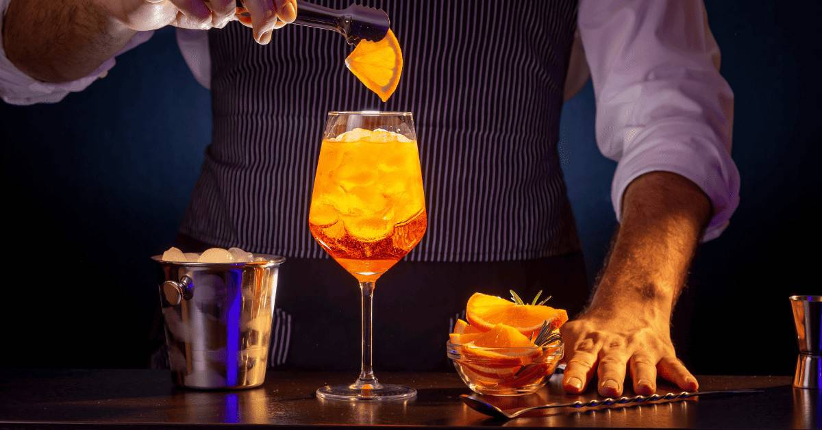 Leia mais sobre o artigo Spritz de Verão um Drink com Aperol – Um sabor suave e encorpado para surpreender